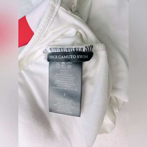 Vince Camuto Ruffle Off The Shoulder One Piece Swimsuit Size 6 - Picture 6 of 11